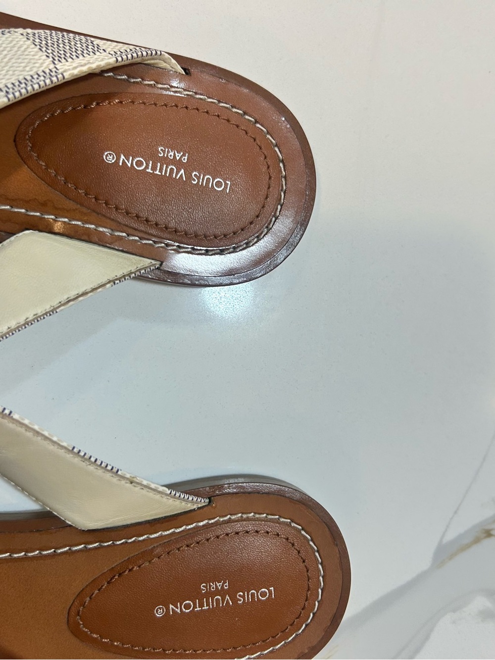 AUTHENTIC Louis Vuitton Damier Azur Sunny Flat Thong Sandals 38 US 8  🥰 👍 - Picture 14 of 16